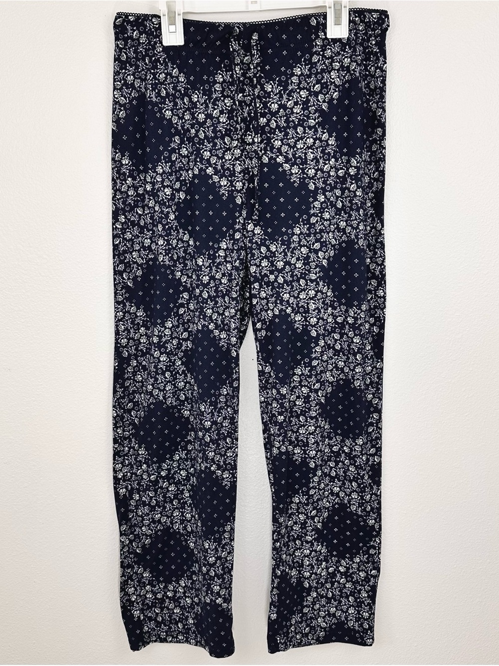 Tahari Medium Navy and White Floral Pajama Pants Cozy Sleepwear Loungewear